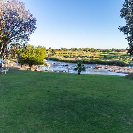 Sunriver Kalahari Lodge Riverside Stay In Upington Exterior photo