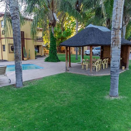 Sunriver Kalahari Lodge Riverside Stay In Upington Exterior photo