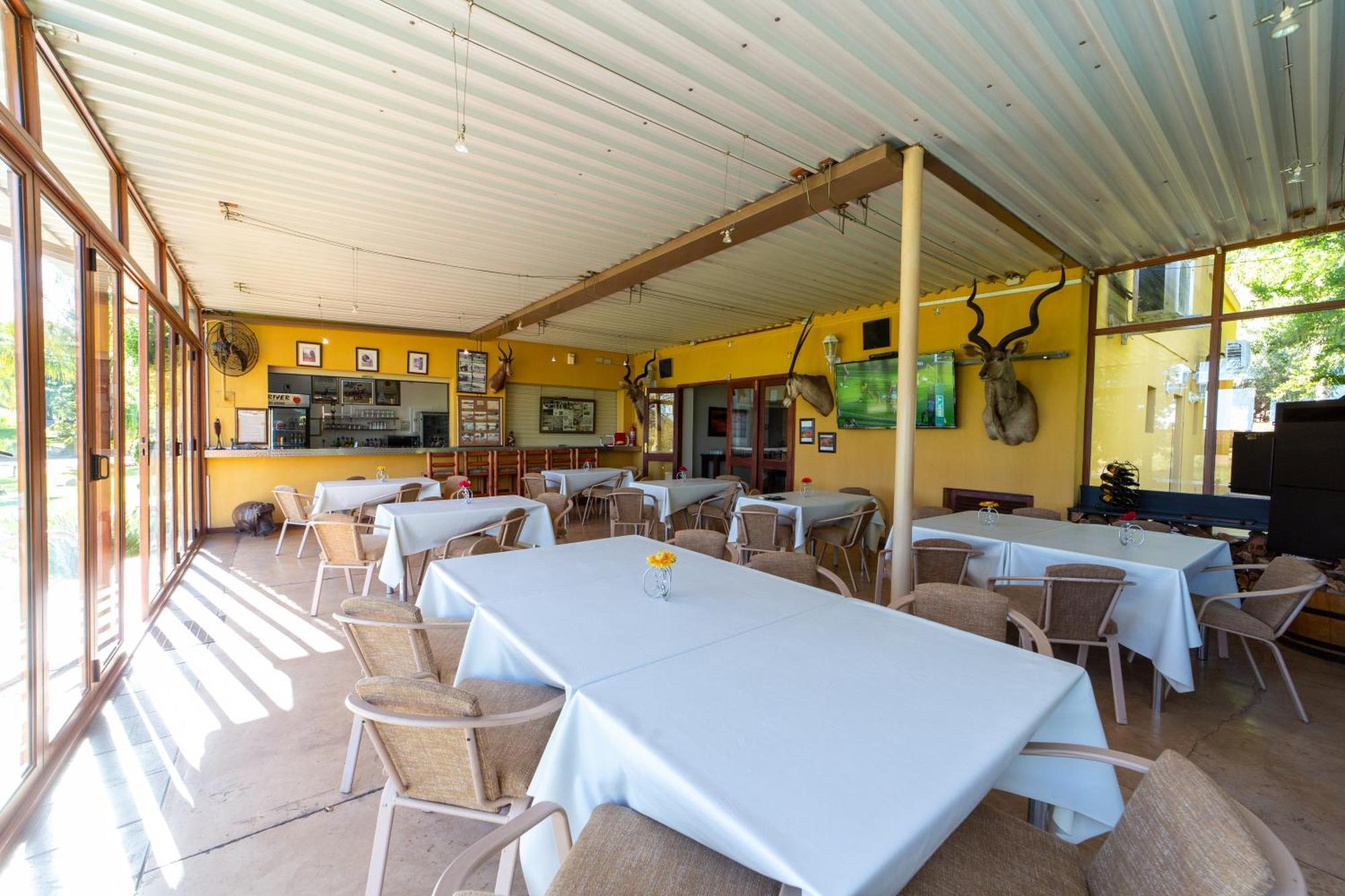 Sunriver Kalahari Lodge Riverside Stay In Upington Exterior photo