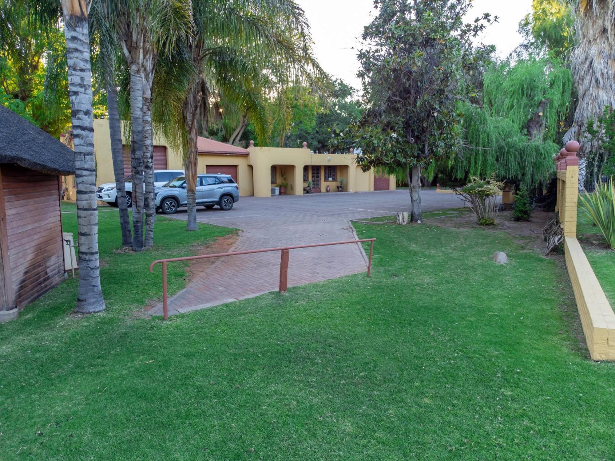 Sunriver Kalahari Lodge Riverside Stay In Upington Exterior photo