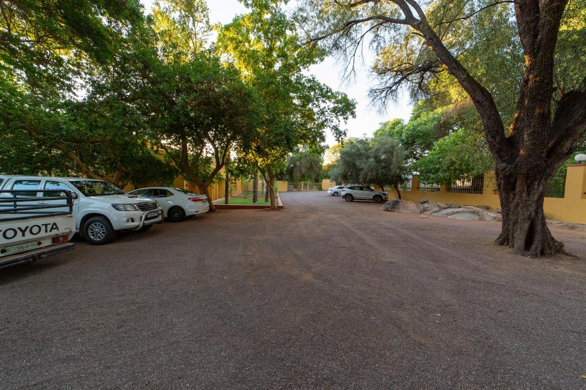 Sunriver Kalahari Lodge Riverside Stay In Upington Exterior photo