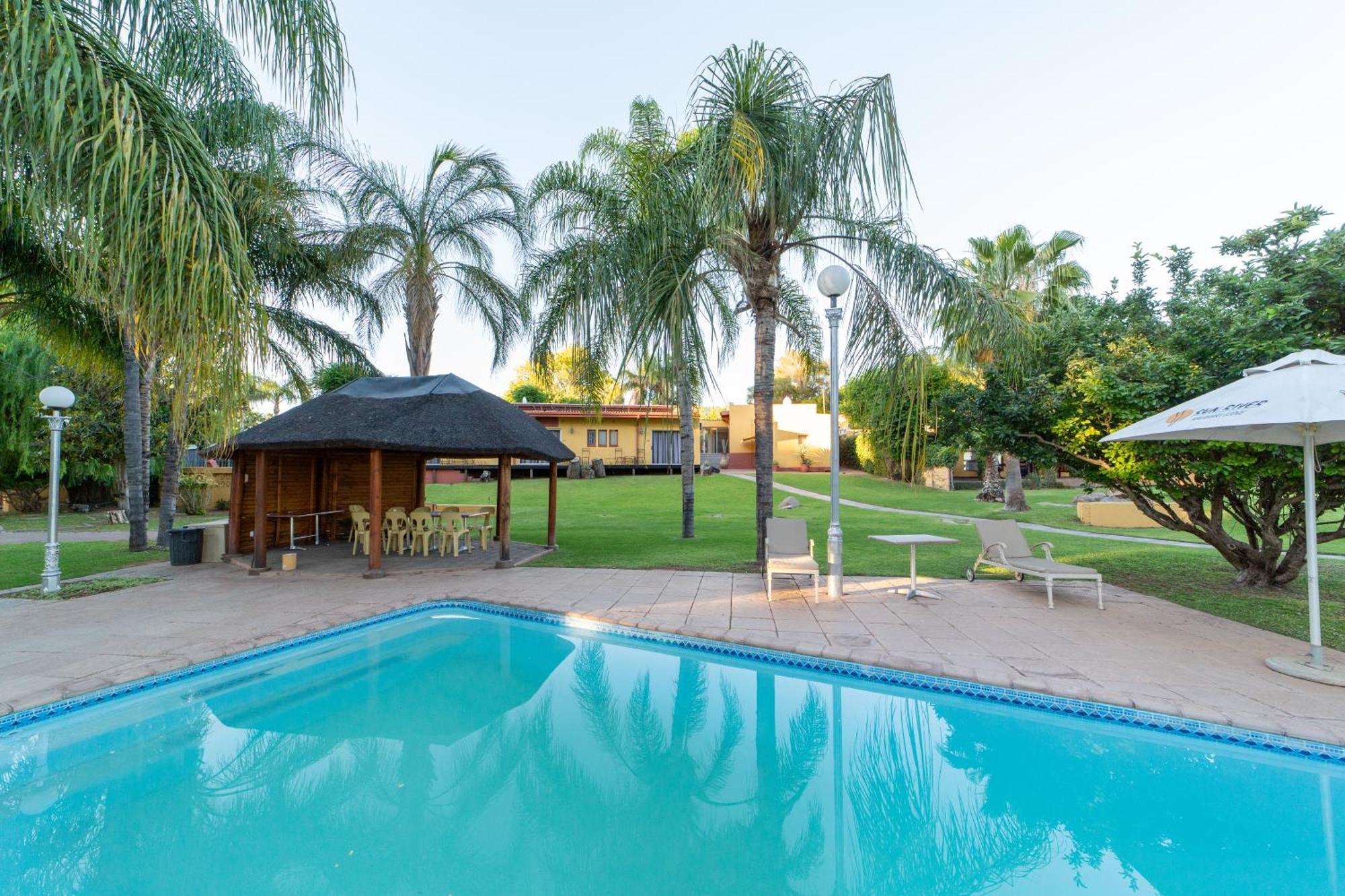 Sunriver Kalahari Lodge Riverside Stay In Upington Exterior photo